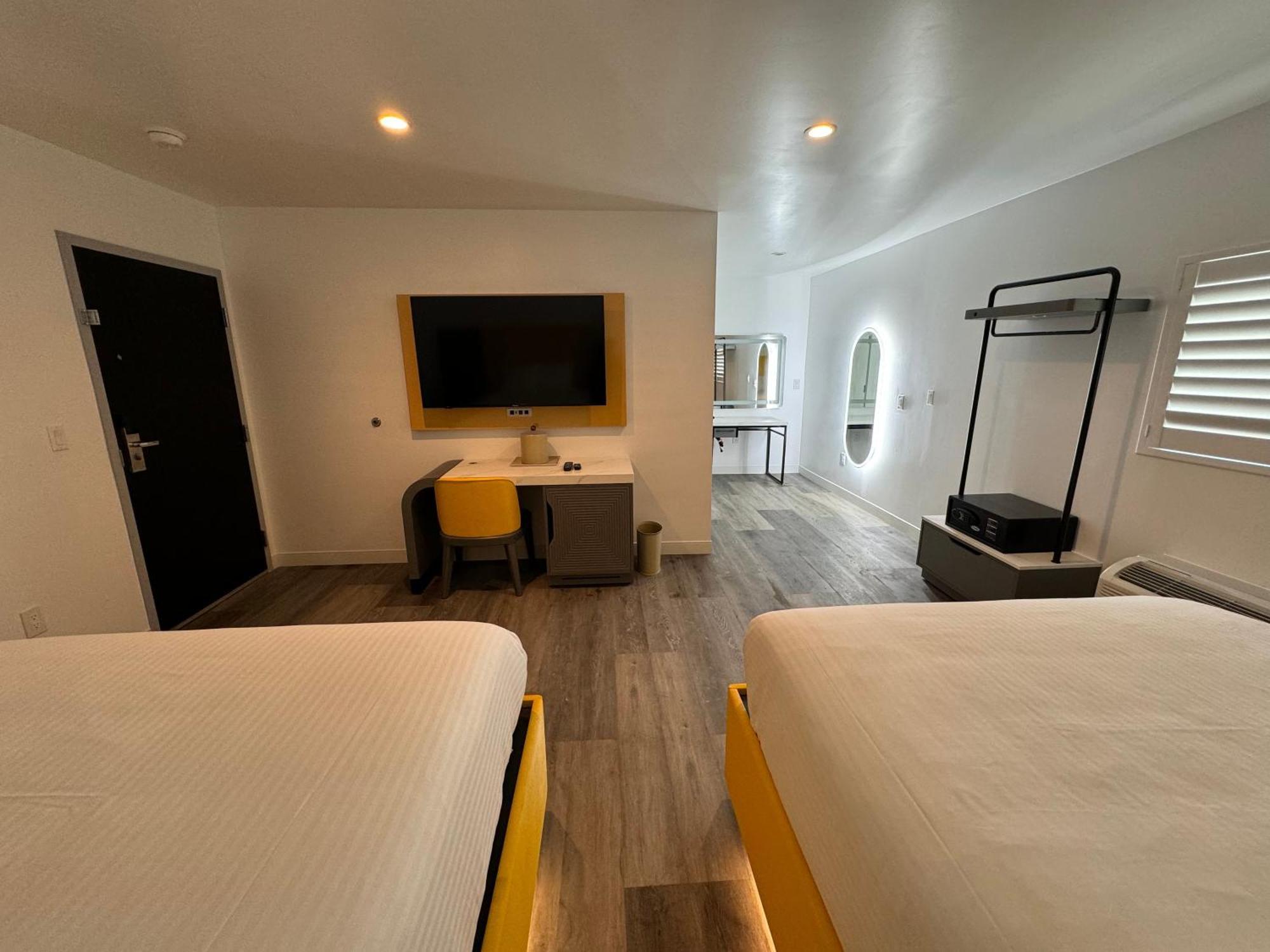 Hotel Rudra - Hollywood Лос-Анджелес Номер фото