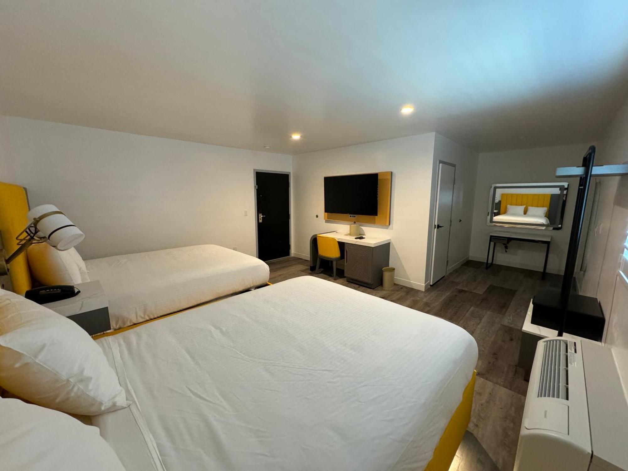 Hotel Rudra - Hollywood Лос-Анджелес Номер фото